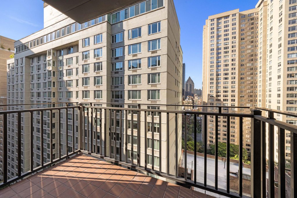 330 East 57th Street, Unit 12 photo 11