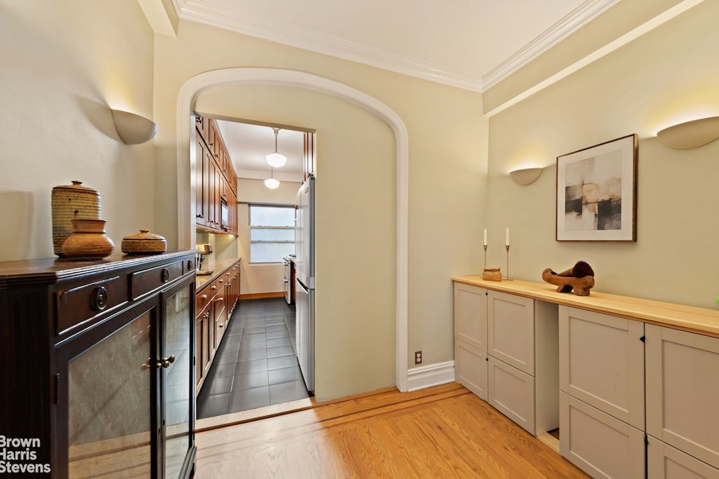 245 West 104th Street, Unit 6C photo 3