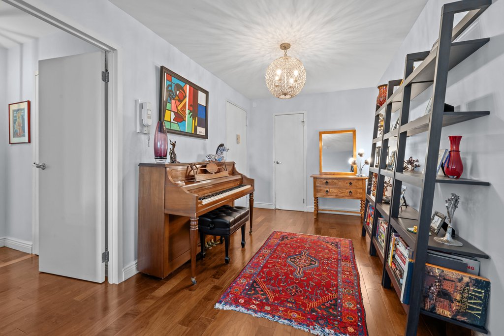 2575 Palisade Avenue, Unit 7A photo 3