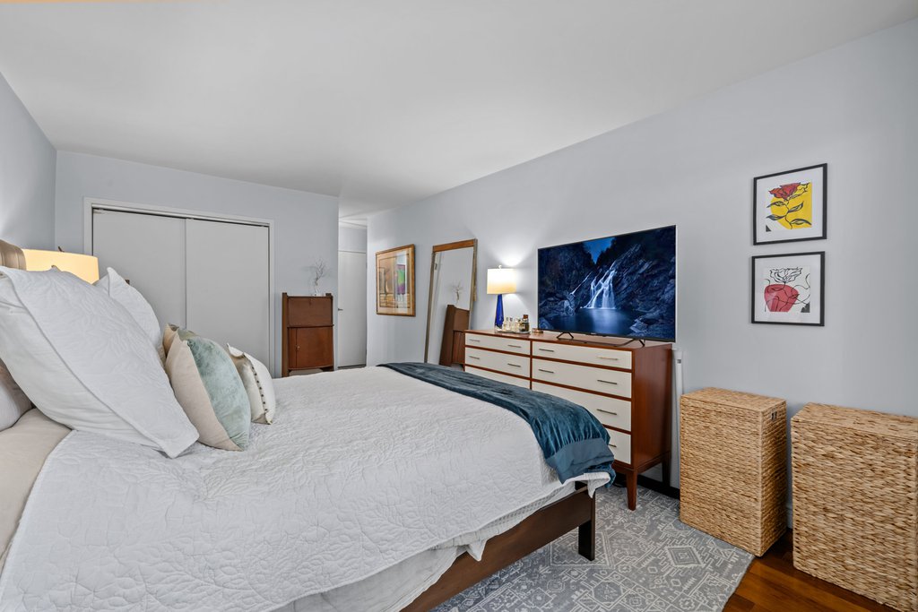 2575 Palisade Avenue, Unit 7A photo 13