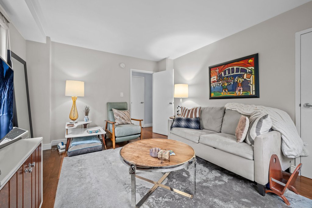 2575 Palisade Avenue, Unit 7A photo 17