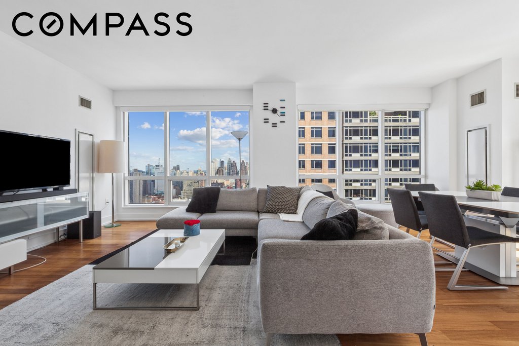 350 West 42nd Street, Unit 37D photo 2