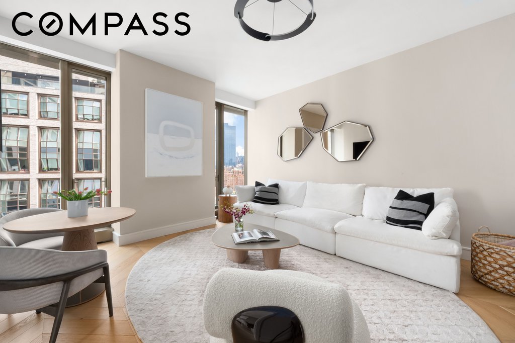 500 West 18th Street, Unit EAST20C photo 2