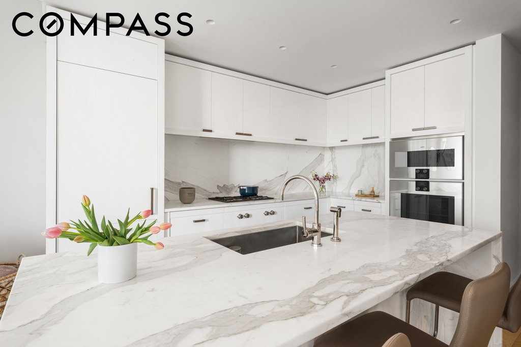 500 West 18th Street, Unit EAST20C photo 5