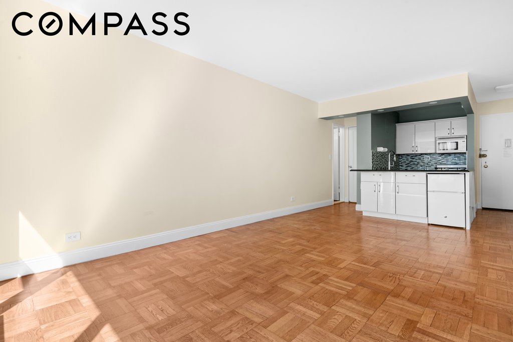 101 West 12th Street, Unit 3E photo 3
