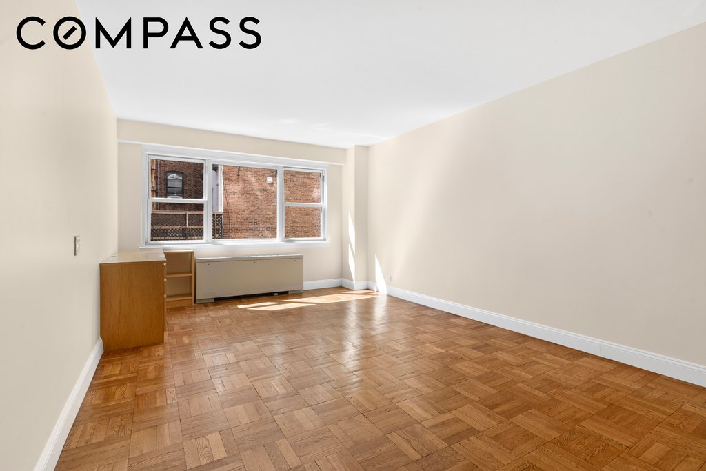 101 West 12th Street, Unit 3E photo 4
