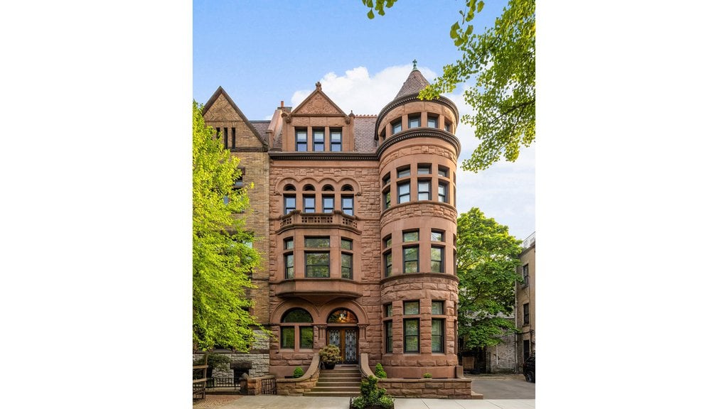 838 Carroll Street – For Sale