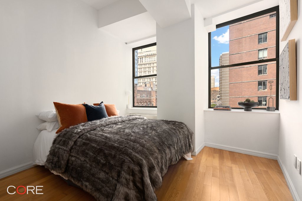 99 John Street, Unit 902 photo 4