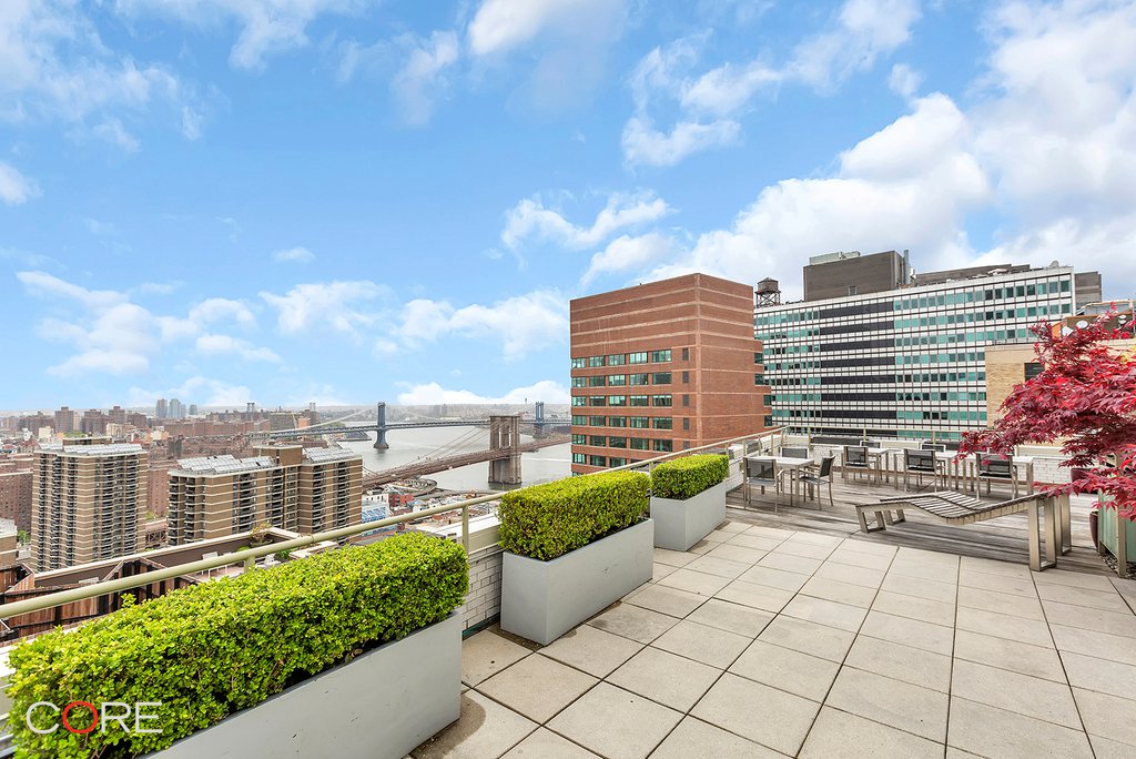 99 John Street, Unit 902 photo 6