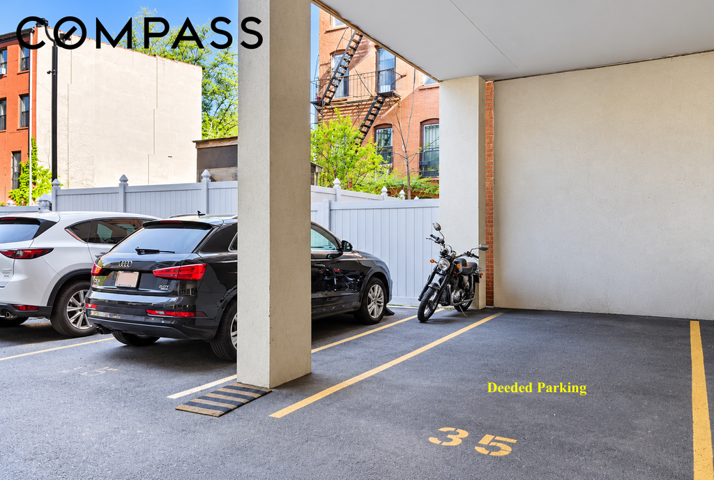 315 Gates Avenue, Unit 1F photo 11