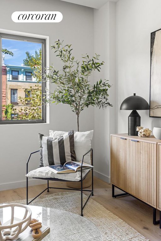 654 Jefferson Avenue, Unit 2B photo 4