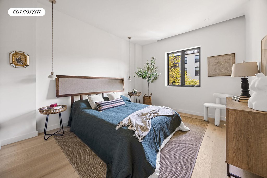 654 Jefferson Avenue, Unit 2B photo 6