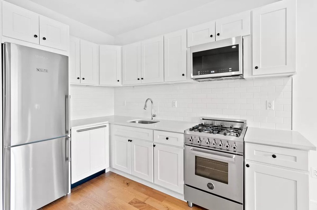 301 Covert Street, Unit 3E photo 8