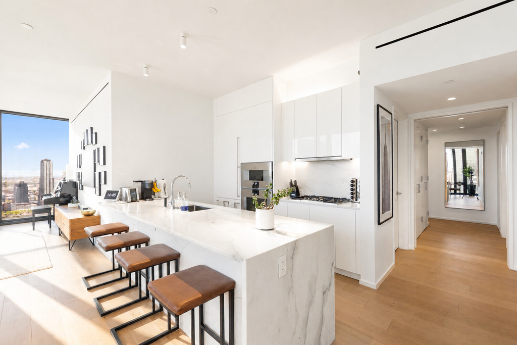 695 First Avenue, Unit 39K photo 3