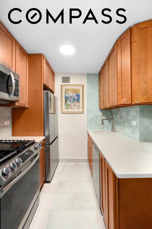 101 West 12th Street, Unit 5K photo 5