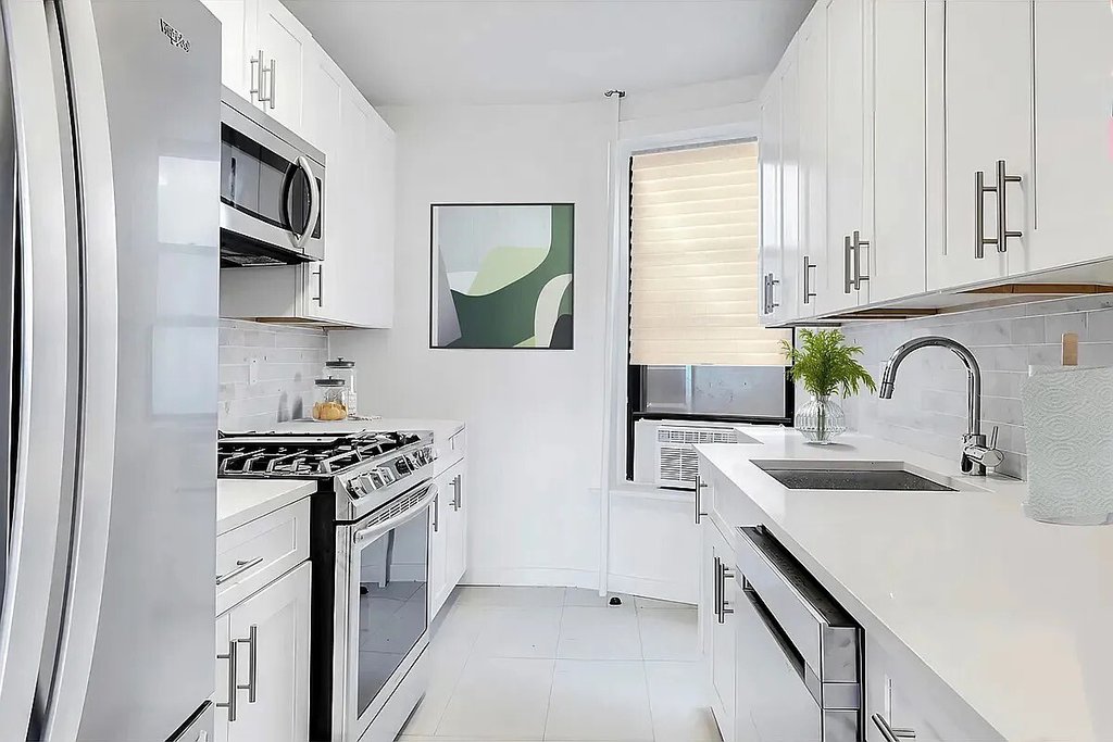 200 PROSPECT PARK West, Unit 2R photo 3