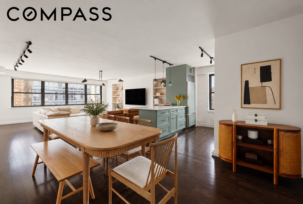 399 East 72nd Street, Unit 16H photo 4