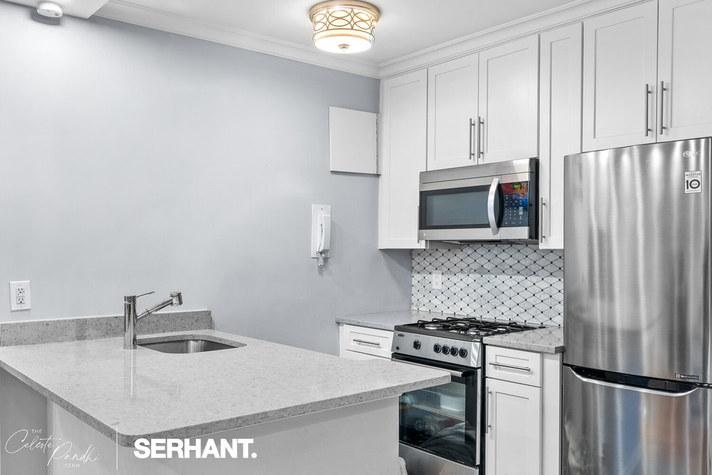 301 East 63rd Street, Unit 5K photo 4