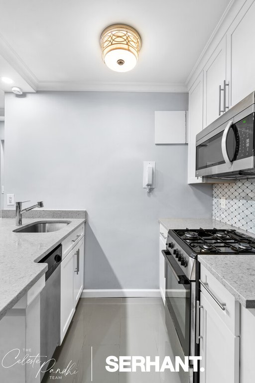 301 East 63rd Street, Unit 5K photo 5