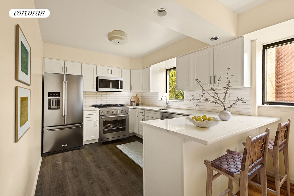 98 Clifton Place, Unit 3A photo 4