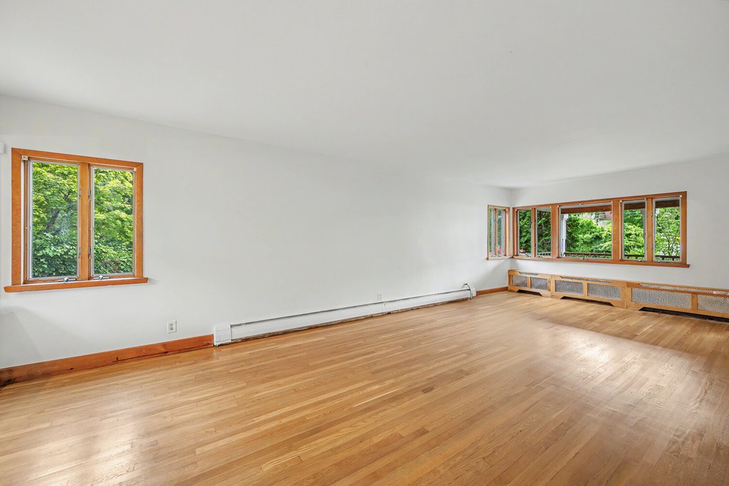146-45 Thirteenth Avenue – For Sale photo 7
