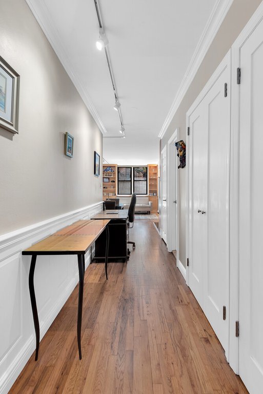 314 West 56th Street, Unit 2A photo 6