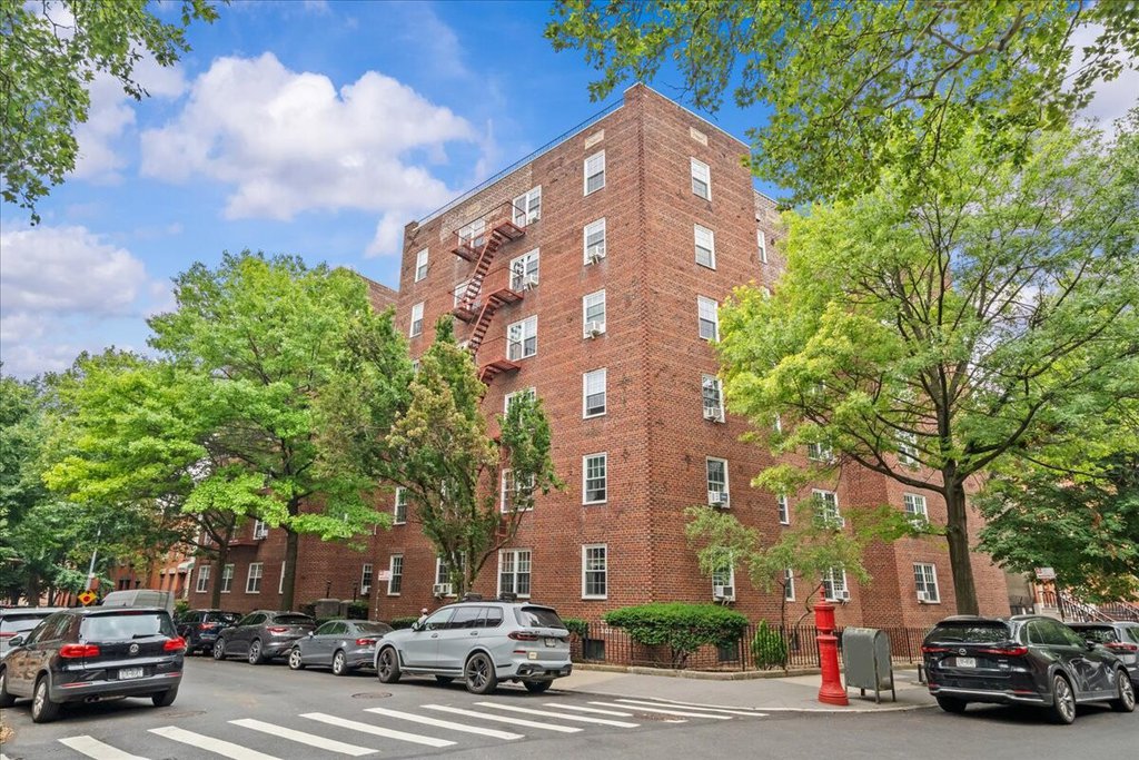 1125 Lorimer Street, Unit 2J photo 14
