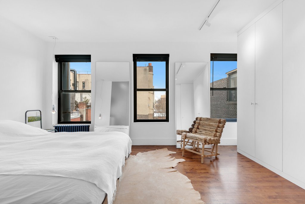 305 East 4th Street, Unit 5 photo 5