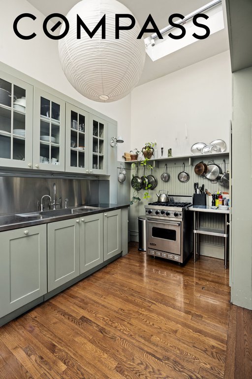 31 West 9th Street – For Sale photo 4