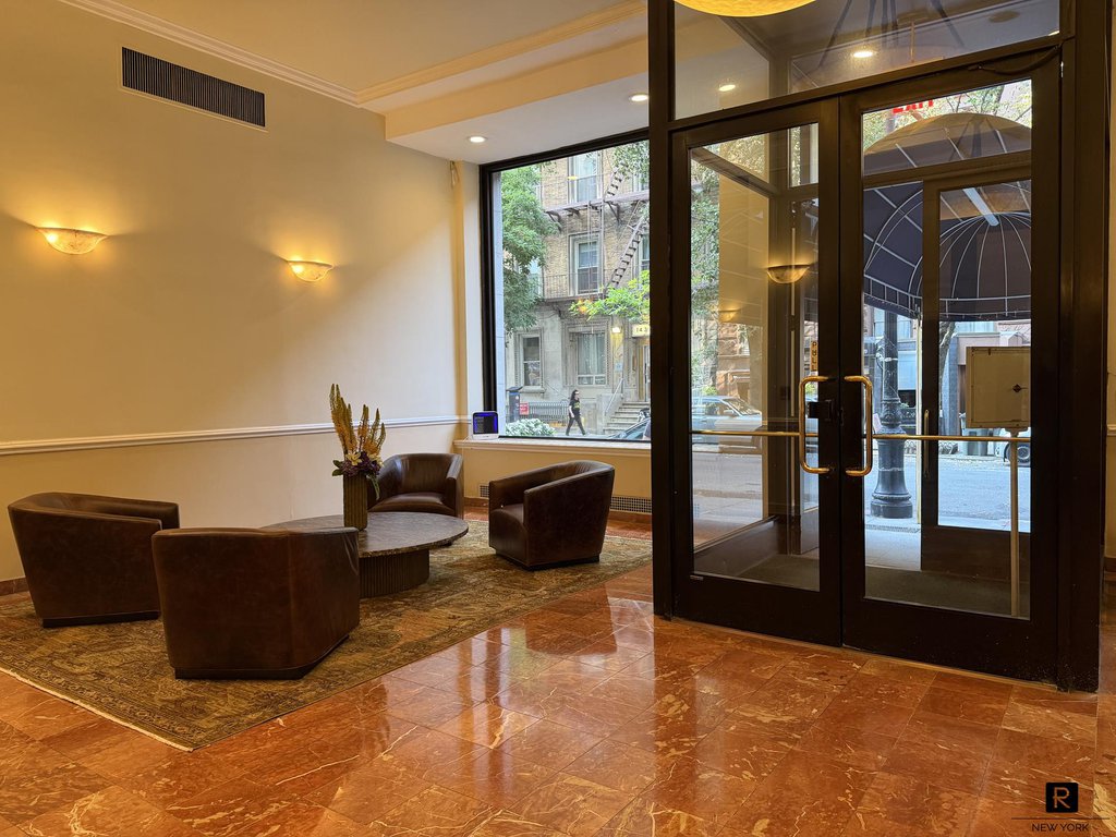 140 West 69th Street, Unit 72C photo 10