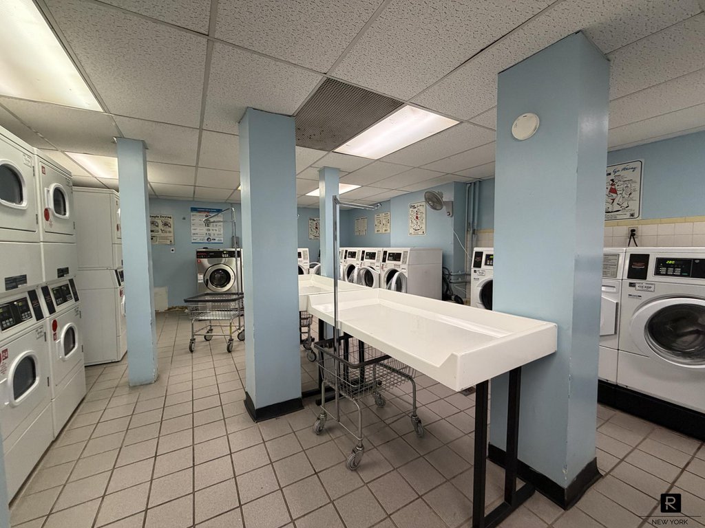 140 West 69th Street, Unit 72C photo 14