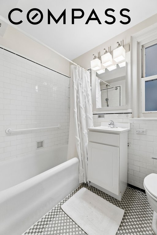 205 East 69th Street, Unit 2A photo 10