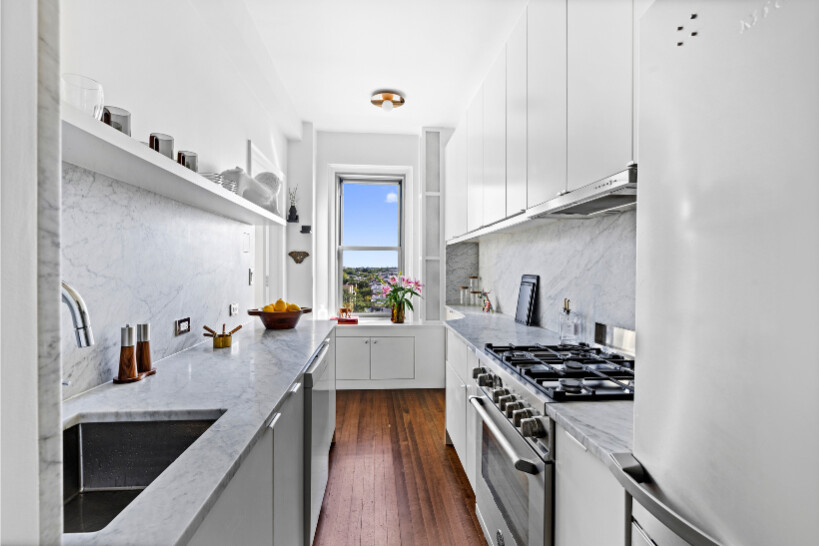 1 Plaza Street West, Unit 11B photo 4