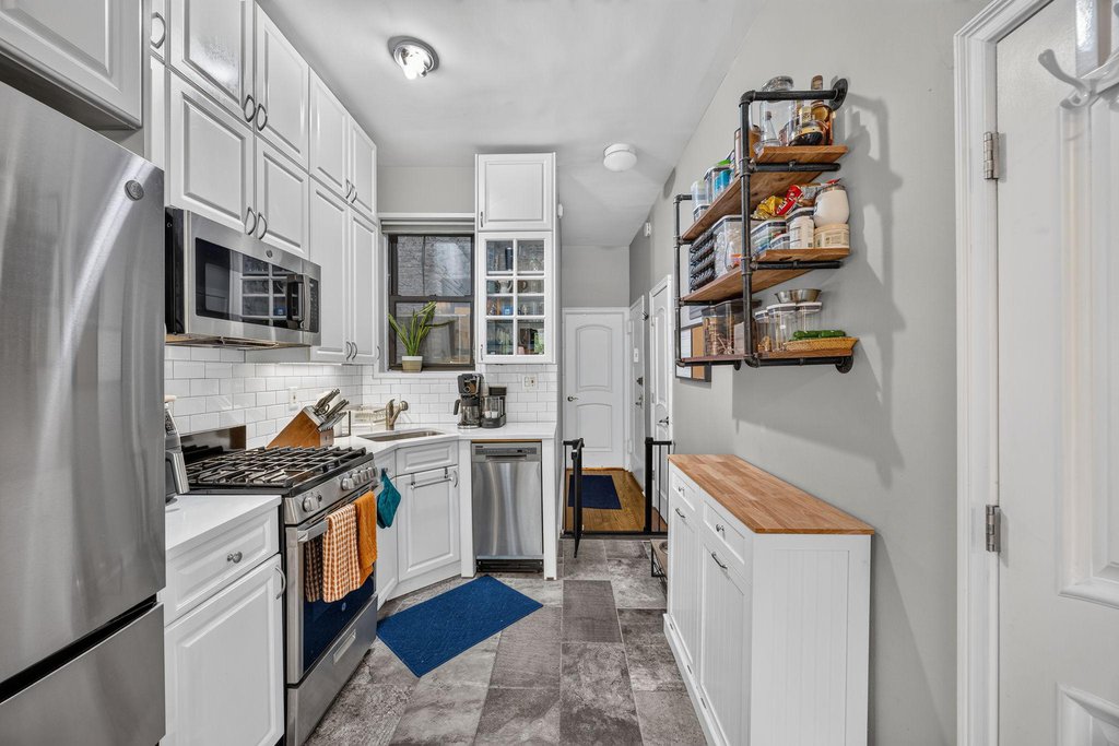 444 East 87th Street, Unit 4B photo 4