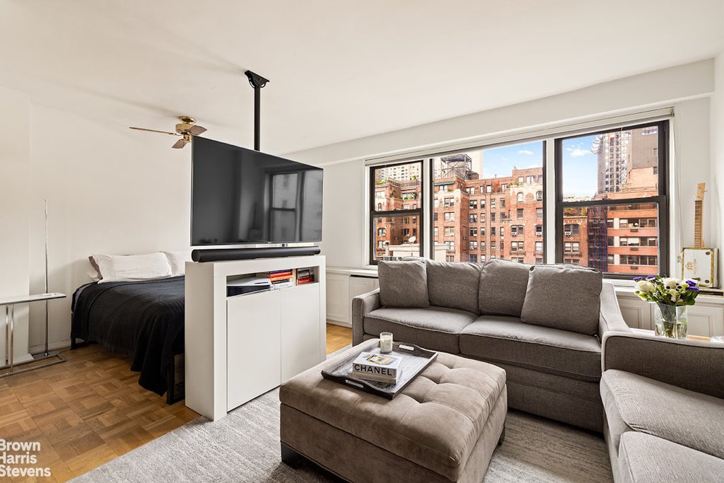 345 East 52nd Street, Unit 9A photo 2