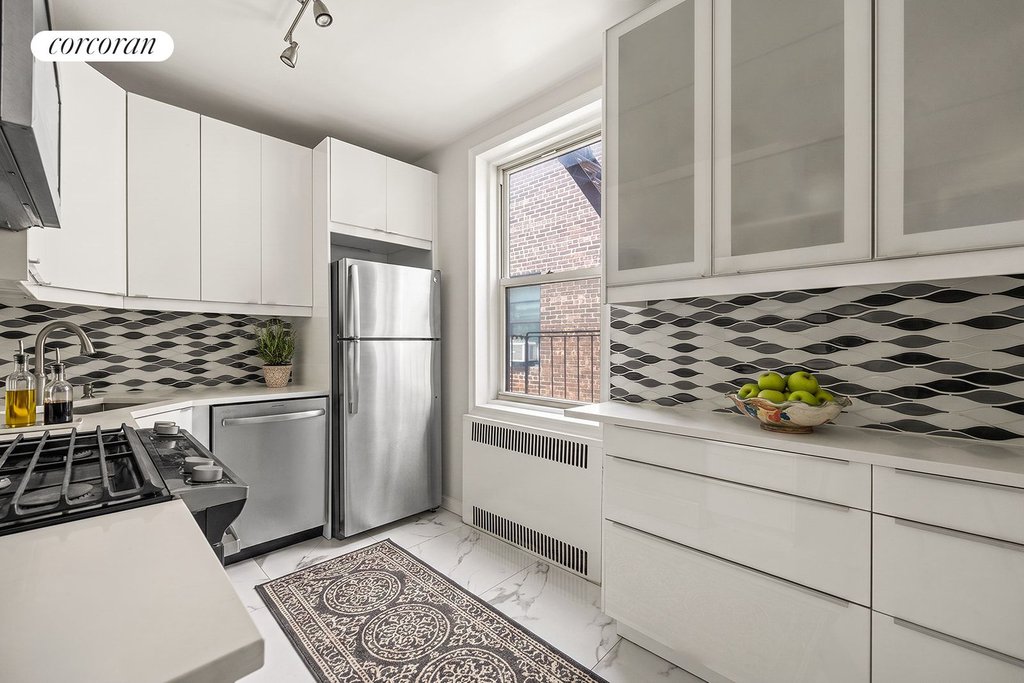 44 Prospect Park West, Unit F5 photo 4