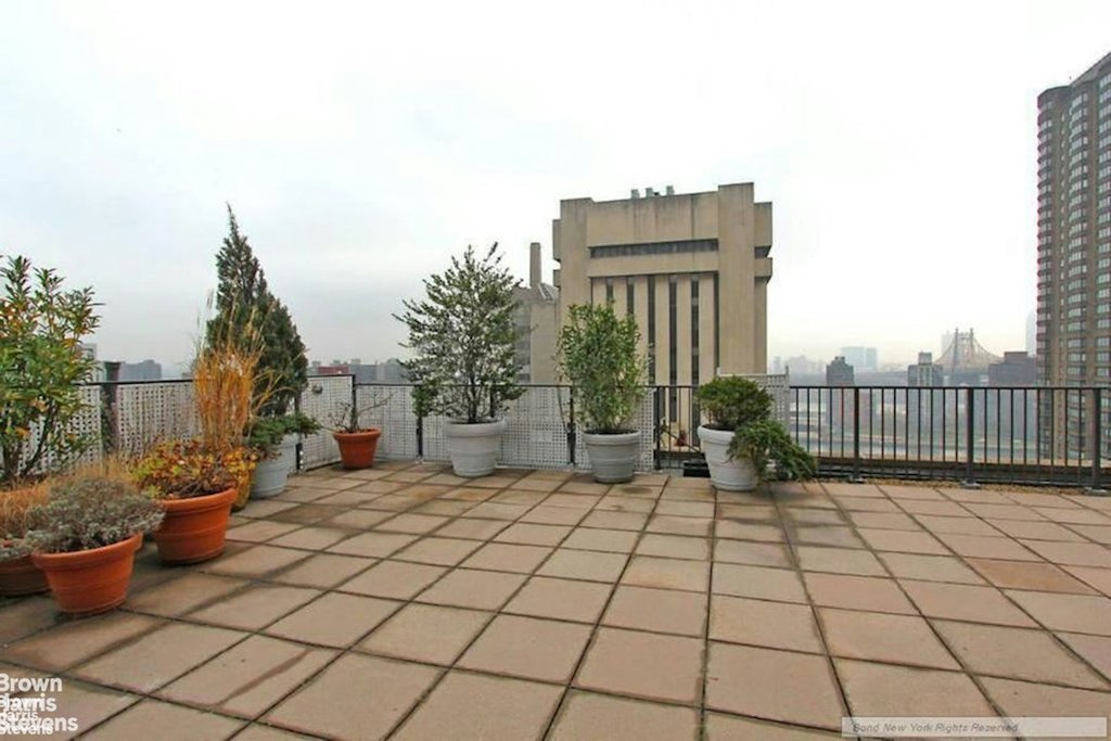 1175 York Avenue, Unit 15H photo 12