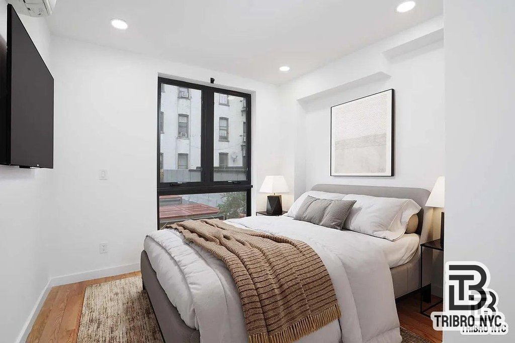 215 South 4th Street, Unit 5 photo 2