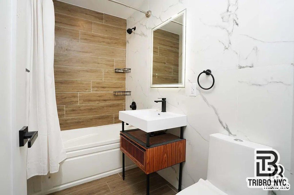 215 South 4th Street, Unit 5 photo 5