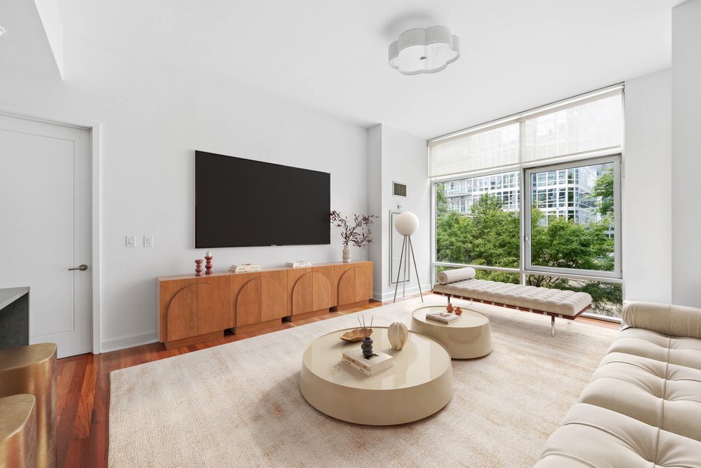 243 West 60th Street, Unit 2B photo 3