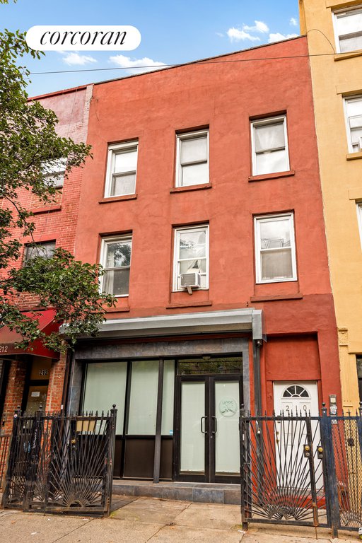 210 Hoyt Street – For Sale