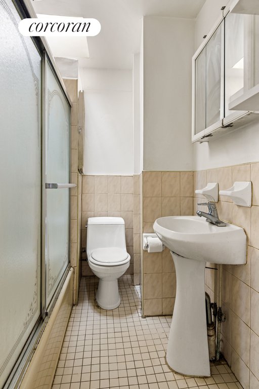 210 Hoyt Street – For Sale photo 20
