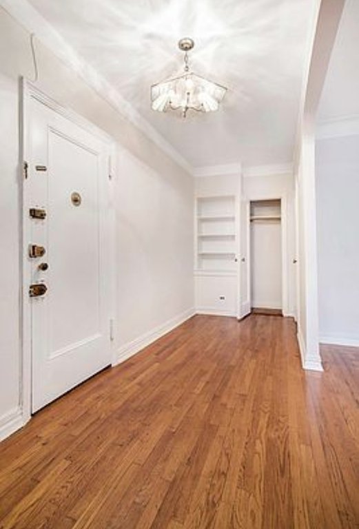 79-01 35th Avenue, Unit 4F photo 3