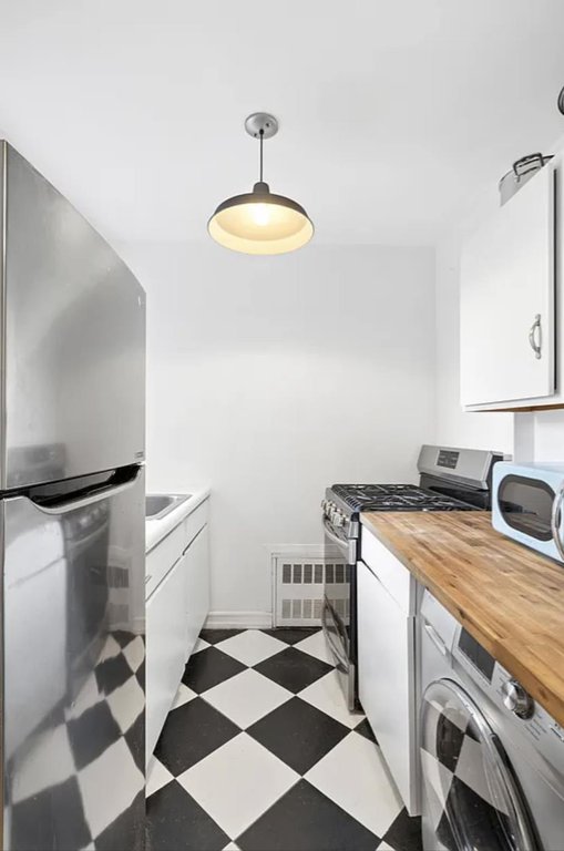 317 East 3rd Street, Unit 11 photo 4