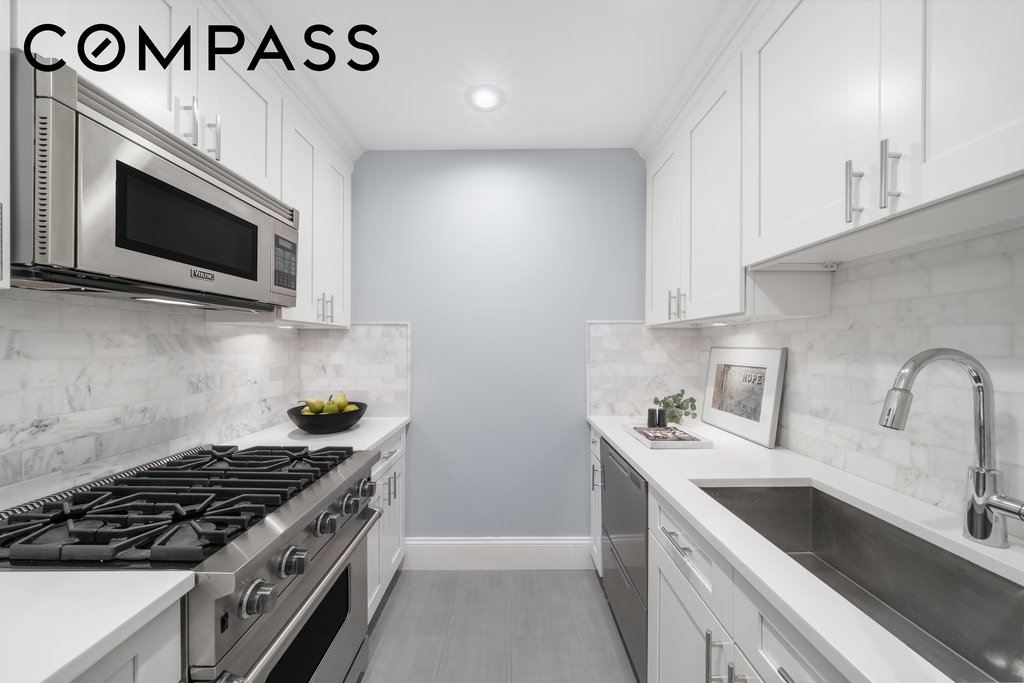 308 East 72nd Street, Unit 6E photo 4