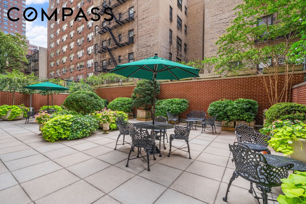 308 East 72nd Street, Unit 6E photo 11