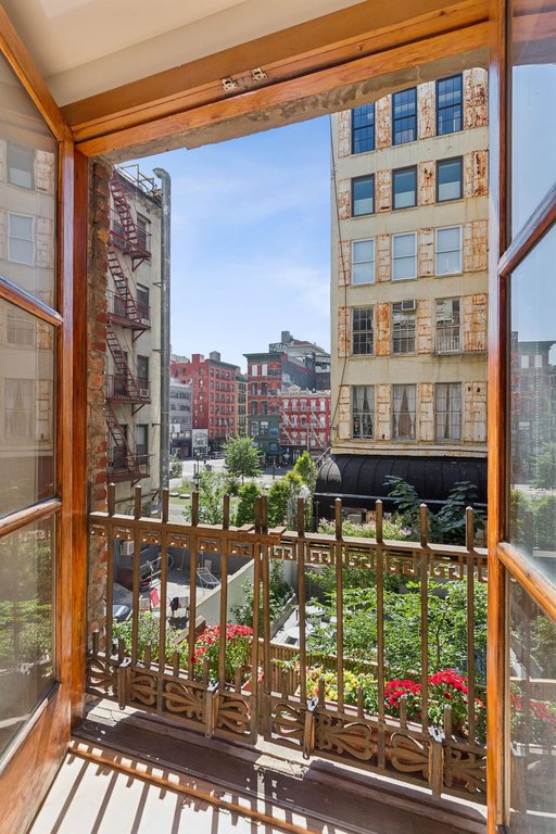 37B Crosby Street, Unit 3 photo 2