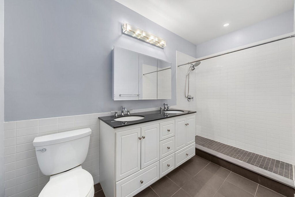 365 Bridge Street, Unit 22C photo 9