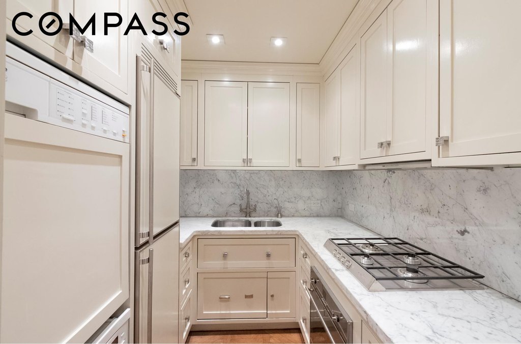 44 East 65th Street, Unit 1B photo 4