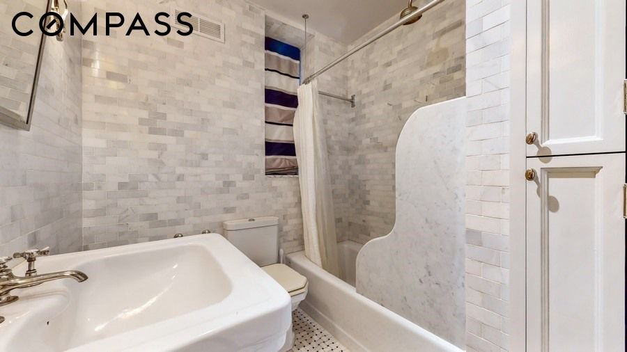 44 East 65th Street, Unit 1B photo 6